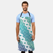 海ブルーダイヤモンドとハニカムパターン エプロン (着用した状態)