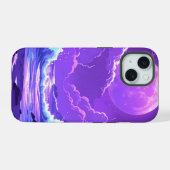 海上の紫の月 – 夢のような夜空 iPhone 15ケース (裏面横)