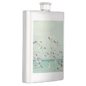 海上の飛んでいるカモメの群れ フラスク (右)