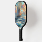 海上を航行する船 ピックルボールラケット (左)