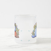 海中でマナテ海亀魚 フロストグラスマグカップ (中央)