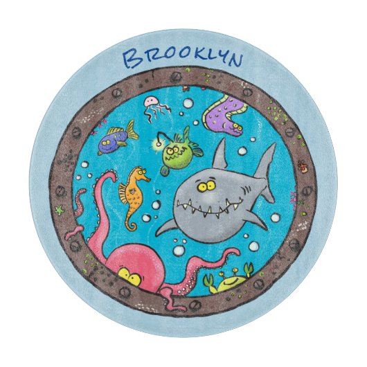 海中のユーモラスな海洋生物の漫画イラスト カッティングボード (正面)