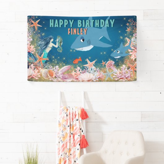 海人魚のサメの誕生日パーティーの下 横断幕 (インサイチュ)