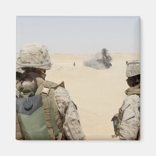 海兵隊と船員 マグネット (正面)