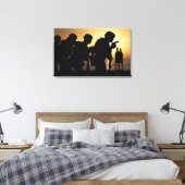 海兵隊の火災9mmハンドガン キャンバスプリント (インサイチュ (寝室))