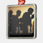 海兵隊の火災9mmハンドガン メタルオーナメント (左)