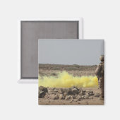 海兵隊は安全を提供する マグネット (正面/裏面)