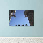 海兵隊は砲撃中に雑誌を変更する キャンバスプリント (インサイチュ (ウッドフロア))