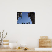 海兵隊は砲撃中に雑誌を変更する ポスター (キッチン)