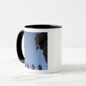 海兵隊は砲撃中に雑誌を変更する マグカップ (正面左)