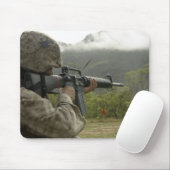 海員が訓練を行う マウスパッド (マウス)