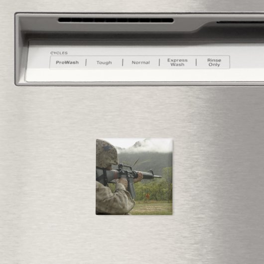 海員が訓練を行う マグネット (インサイチュ (食洗機))