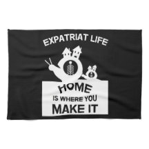 海外駐在員が家族や贈り物を広める