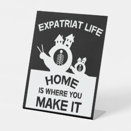 海外駐在員が家族や贈り物を広める 台座サイン