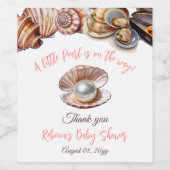 海女の子のベビーシャワーの下の小さな真珠 ワインラベル (シングルラベル)