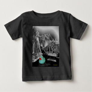 "海岸によって"のゴム製アヒルのベビーの衣服 ベビーTシャツ