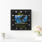 海岸に立つワシを敬う スクエア壁時計 (ホーム)