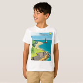 海岸の崖のビーチセイルボート Tシャツ (正面フル)