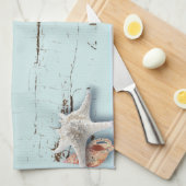 海岸沿いの納屋の木アクアブルーのヒトデの貝殻 キッチンタオル (四つ折り)