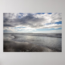 海岸線のポスター上の平和な波