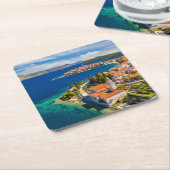 海岸線 |クロアチア、コルクラ島、コルクラ町 スクエアペーパーコースター (アングル)