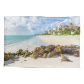 海岸線 |ナポリ桟橋、フロリダ州南西部 枕カバー (裏面)