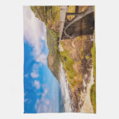 海岸線 |調理師のシャム、ヨット、オレゴン キッチンタオル (縦)