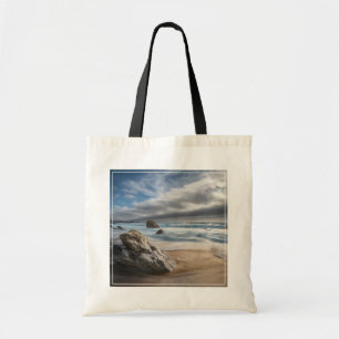 海岸線 Stormy Big Sur,カリフォルニア トートバッグ