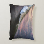 海波が昼間に岸に打ち寄せる アクセントクッション (裏面(縦))