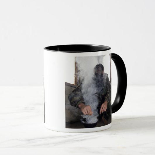 海洋はガス室により多くのCSガスを充填する マグカップ (正面右)