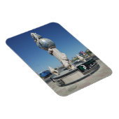 海洋住民への彫刻 マグネット (右側)