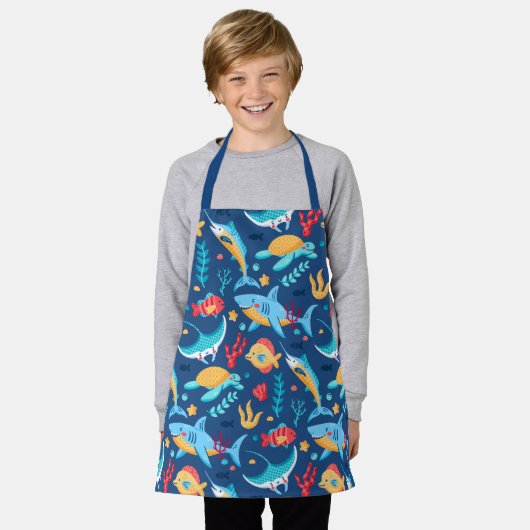海獣サメ魚タートルネイビーブルー エプロン (着用した状態)