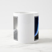 海王星の小さな月のカバ。 ジャンボコーヒーマグカップ (正面)