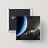 海王星の小さな月のカバ。 缶バッジ (正面&裏面)