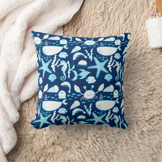 海航海ののアニメかわいい青 クッション (ブランケット)