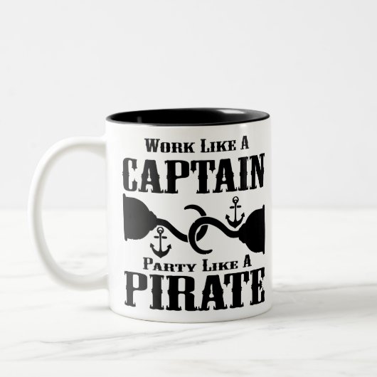 海賊のようにキャプテンパーティーのように働く ツートーンマグカップ (左)