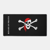 海賊のスカルの骨に注意 デスクマット (正面)