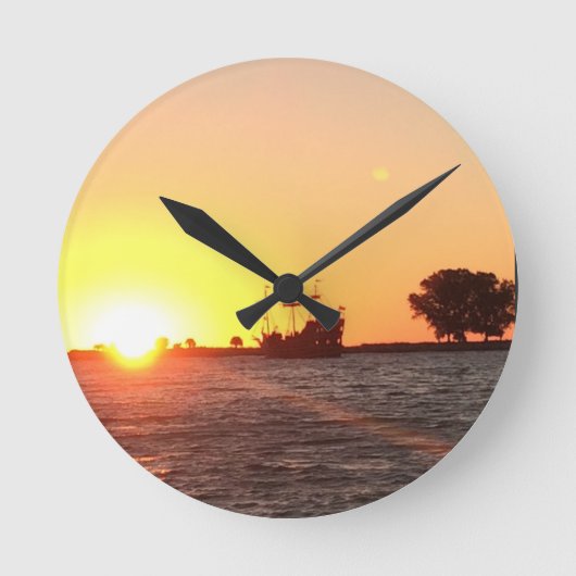 海賊の魂 ラウンド壁時計 (正面)