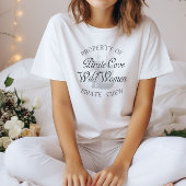 海賊コーブワイルド女性海賊クルーのプロパティ Tシャツ