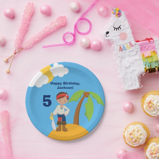 海賊少年ビーチサマーキッズプール誕生日パーティー ペーパープレート (パーティー)