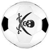 海賊旗のスカルが剣を渡り サッカーボール (回転)
