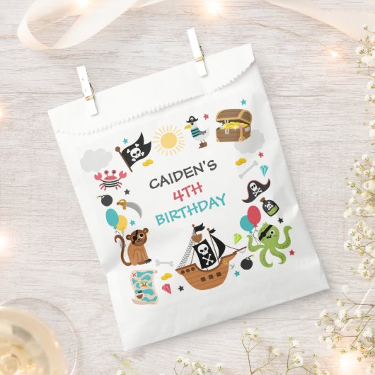 海賊船の宝物の誕生日パーティー フェイバーバッグ (クリップ留めされた状態)