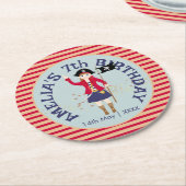 海賊船誕生日パーティーのキャプテン ラウンドペーパーコースター (アングル)