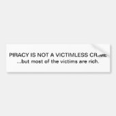 海賊行為は犠牲者なき犯罪のバンパーステッカーではないです バンパーステッカー (正面)