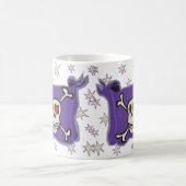 海賊: 星が付いているスカルおよび十字の骨の旗 コーヒーマグカップ (中央)