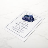 海軍とシルバーのフローラ結婚のフォイル招待状 箔招待状 (回転した状態)