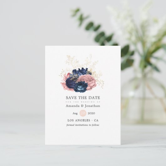 海軍と赤面のヴィンテージバラ結婚式の日付を保存 案内ポストカード (スタンド正面)