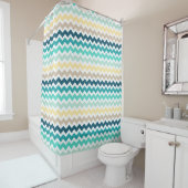 海軍ティール（緑がかった色）の黄色のシェブロンのストライプなシャワー・カーテン シャワーカーテン (インサイチュ)