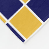 海軍及び金ゴールドのチェック模様のフリースブランケット フリースブランケット (角)