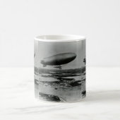 海軍Chathamに飛ぶ海軍Bクラスの軟式小型飛行船 コーヒーマグカップ (中央)